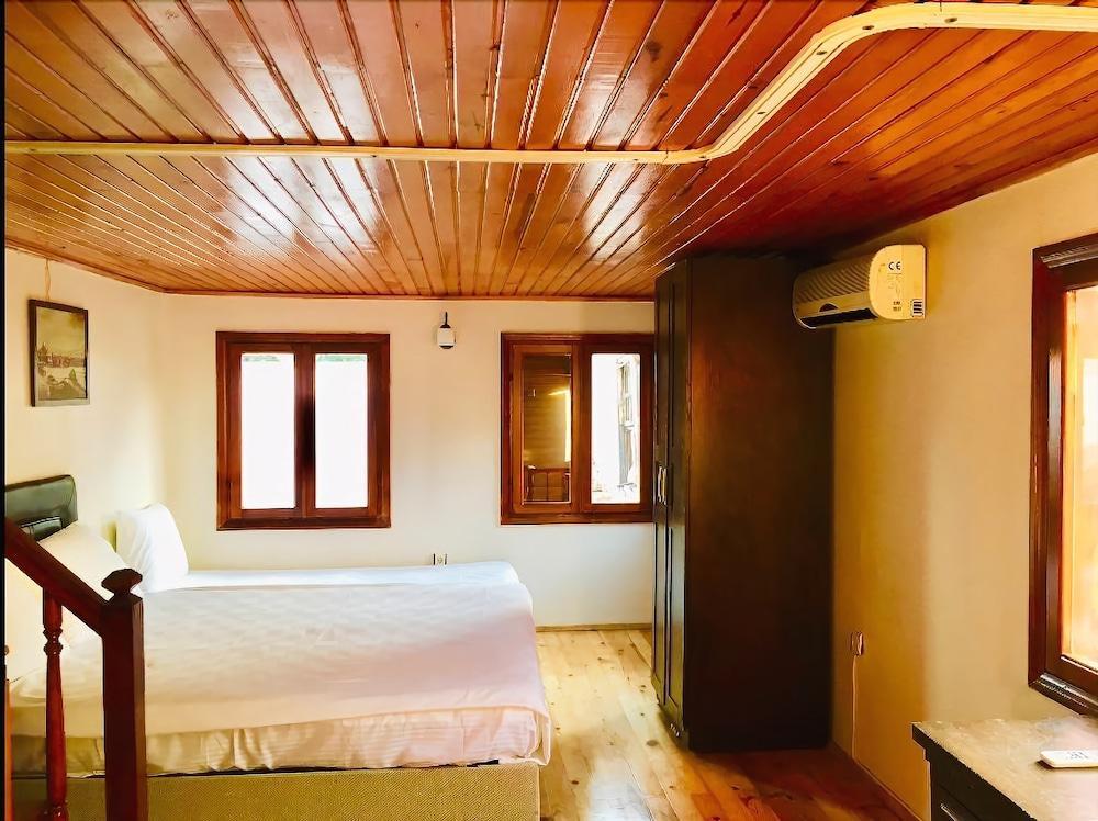 Efsali Hotel Kaleici Antalya Buitenkant foto