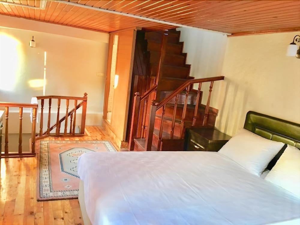 Efsali Hotel Kaleici Antalya Buitenkant foto